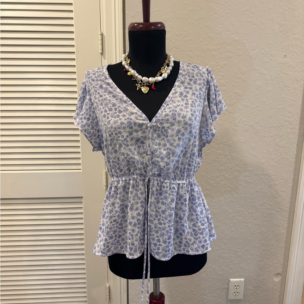 Floral V-Neck Peplum Top